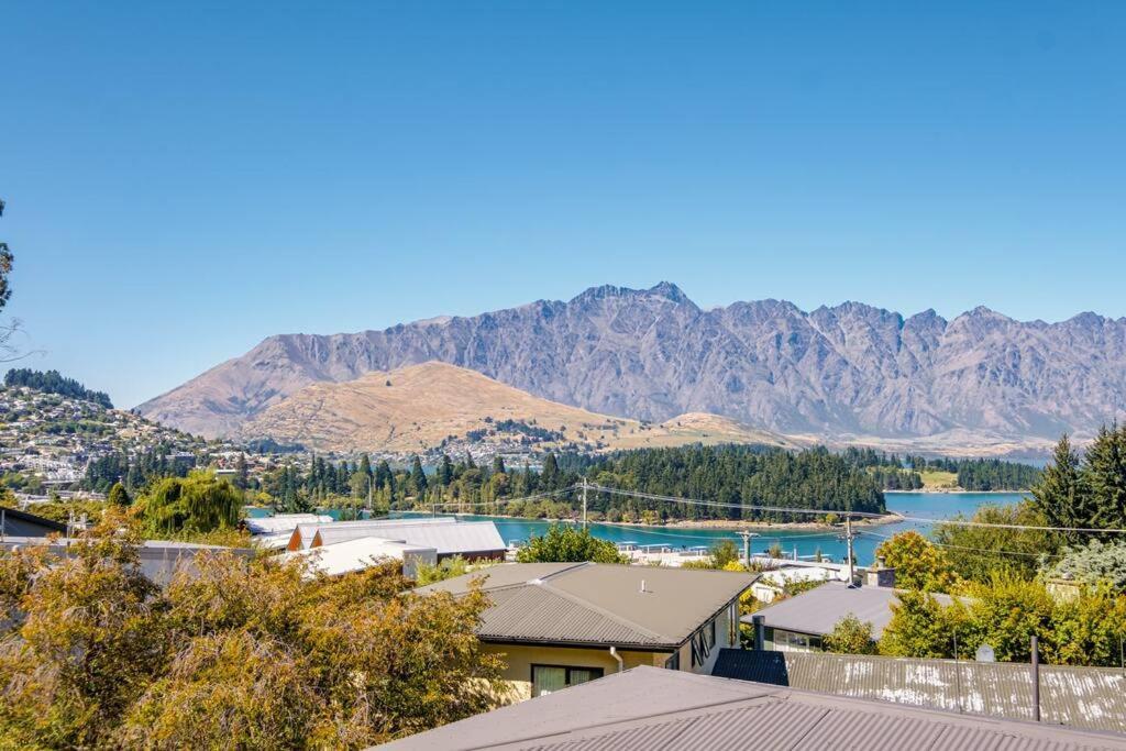 Toru - Eclectic Apartment With Delightful Lake Views Queenstown Luaran gambar