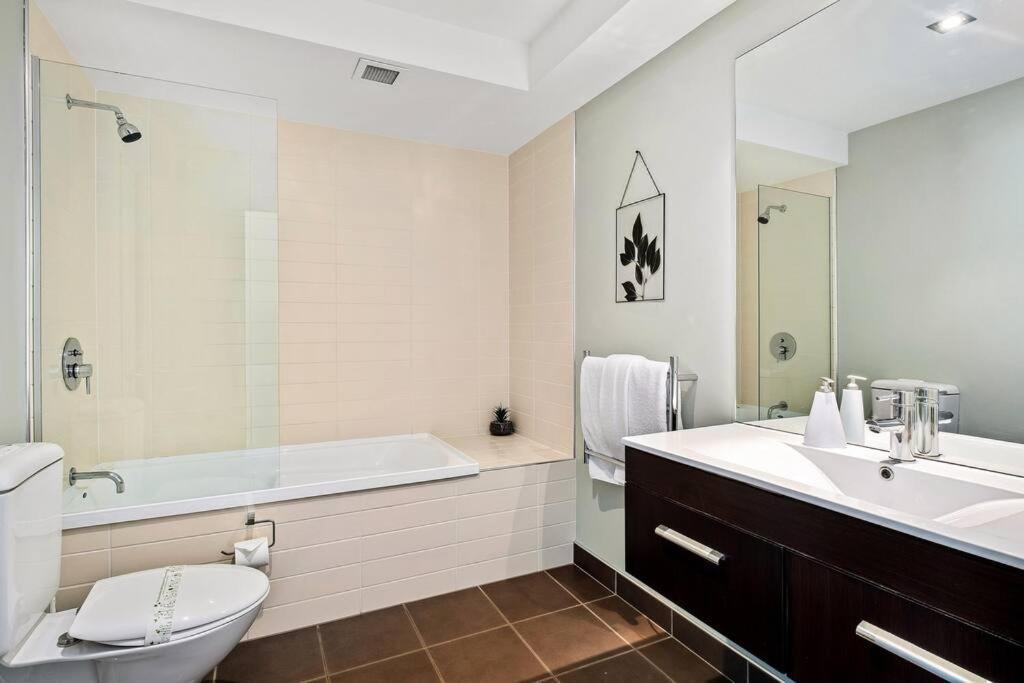 Toru - Eclectic Apartment With Delightful Lake Views Queenstown Luaran gambar
